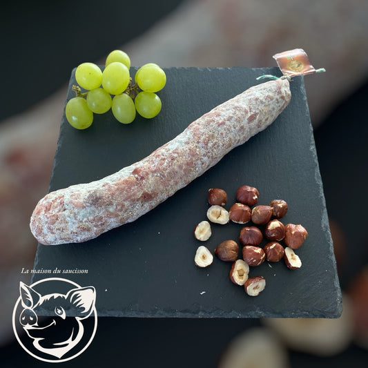 Saucisson aux noisettes